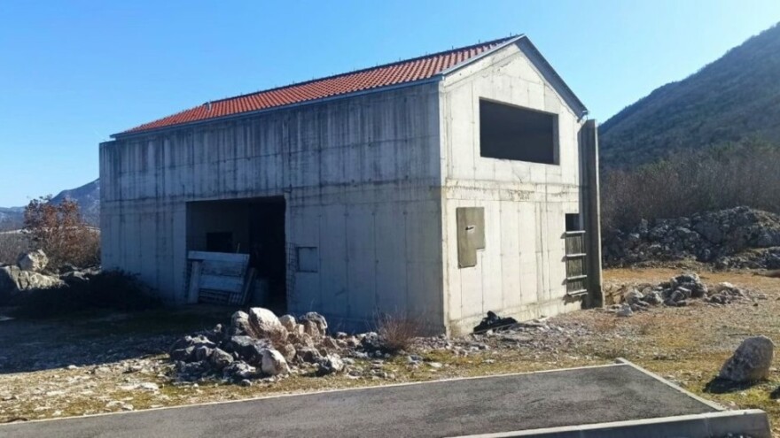 Hladnjača od 2009. stoji prazna - postaje regionalni centar za obradu mesa divljači?