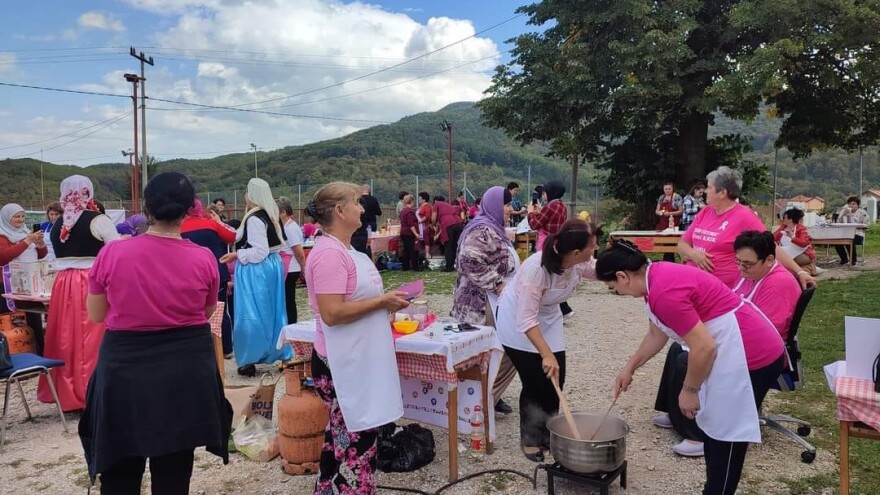 Majstorice u spremanju ajvara pokazale umijeća - ko pravi najbolji?