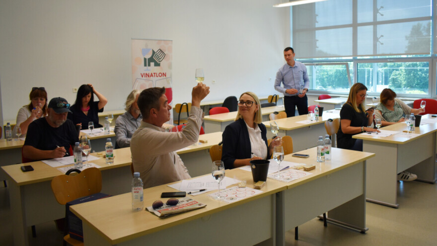 Vinatlon: Ocijenjena vina za ovogodišnju titulu Šampiona Dunava i Novinarsku Graševinu