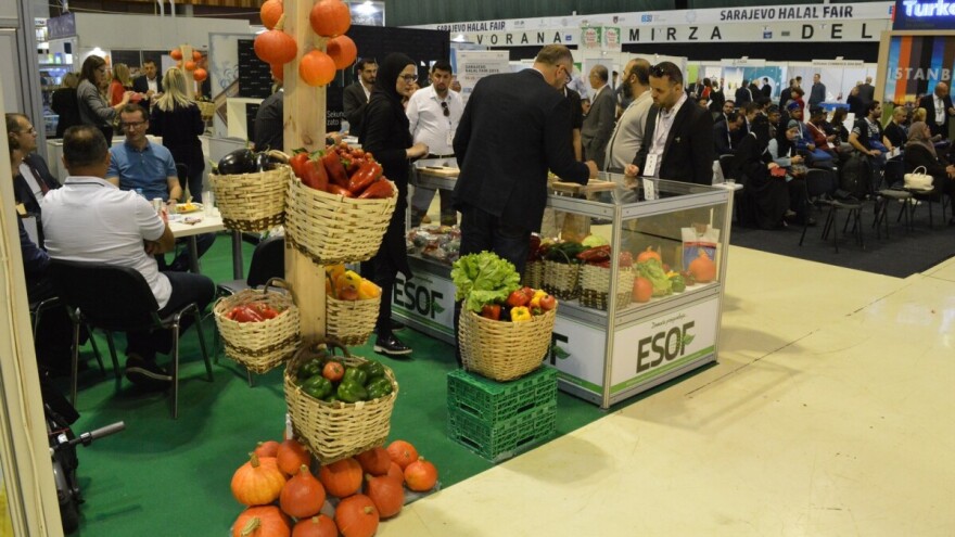 Uz muslimanska tržišta, halal hranu bi moglo prihvatiti još 5,6 milijardi potrošača