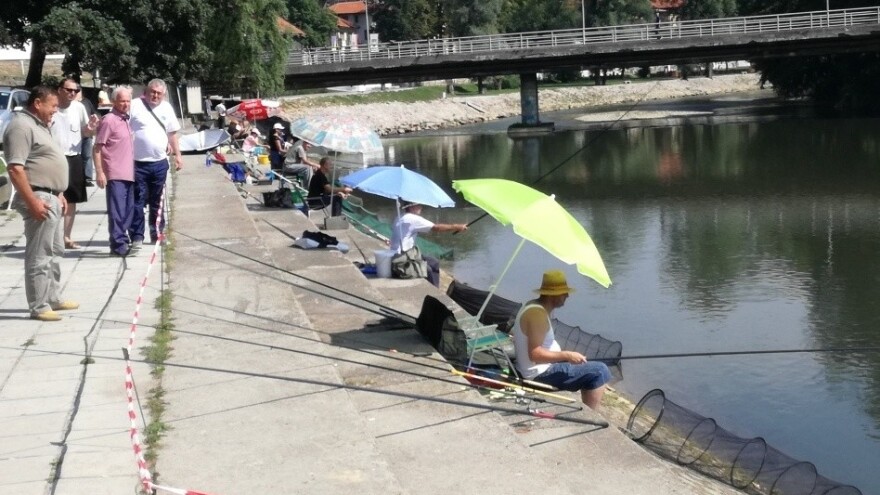 Ulov ribe udicom na plovak na stazi Sicilija - ulovili preko 18 kg ribe