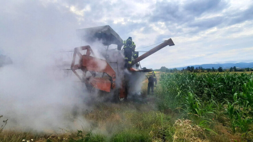 Novi požar kombajna u Slavoniji - štetu smanjio pribrani vlasnik