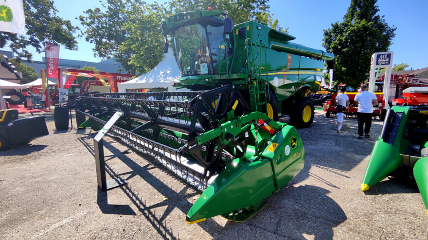 Potpuno automatizovani univerzalni kombajni koji sami sebe podešavaju?