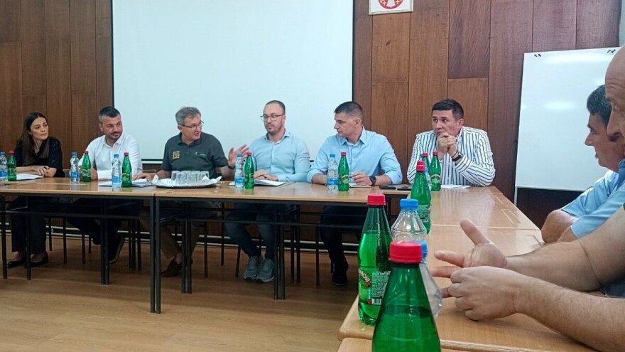 Savić nakon sastanka: "Ministar se nada da će cena novog roda pšenice preći magičnih 22 din/kg"