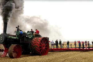 Najveći parni traktor na svijetu - obnovljen je i ponovno ore