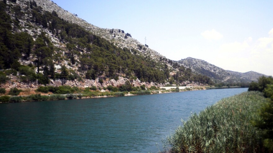 Ribolovci se bune zbog izgradnje mini-hidrocentrala na Neretvi i Buni