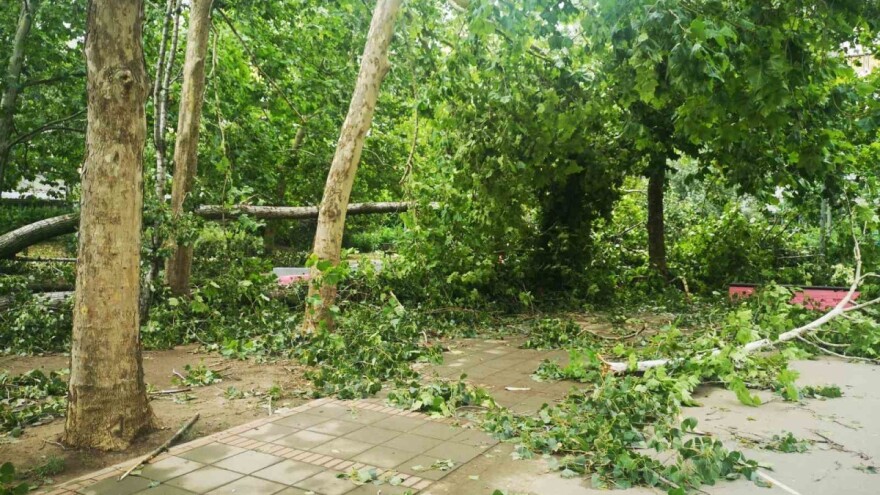 Nevreme pogodilo Bajinu Baštu, "pijavica" kod Futoga