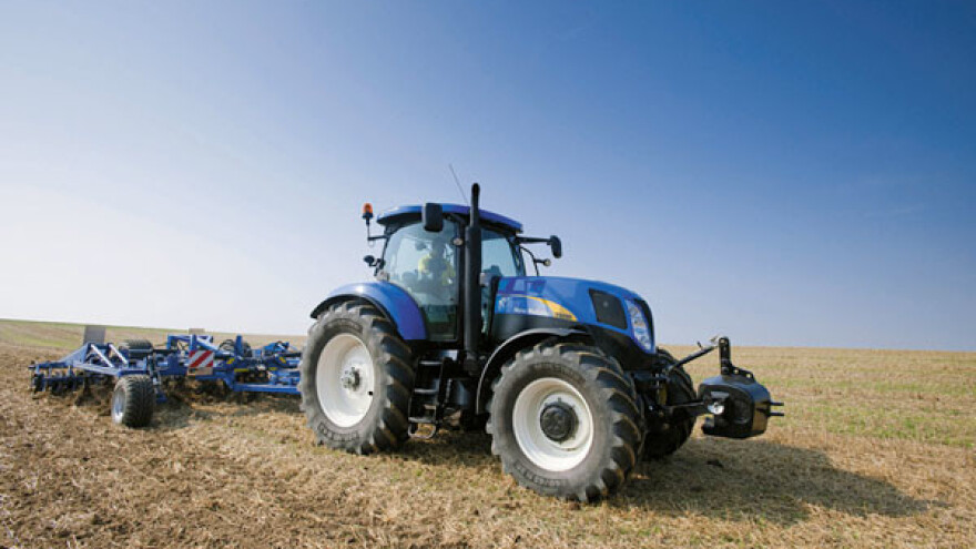 Traktor New Holland T6000 RC/PC