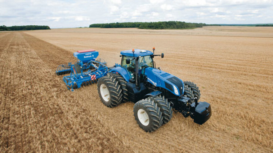 Traktor New Holland T8