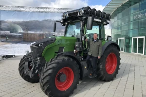 Fendt traktor na vodonik: Dva prototipa poslata na farme
