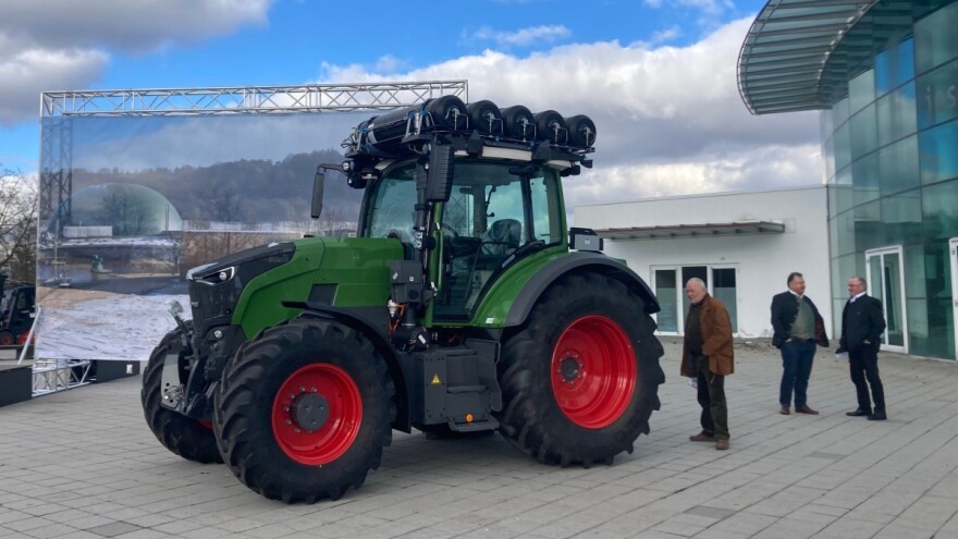 Fendt traktor na vodik: Dva prototipa poslana na farme