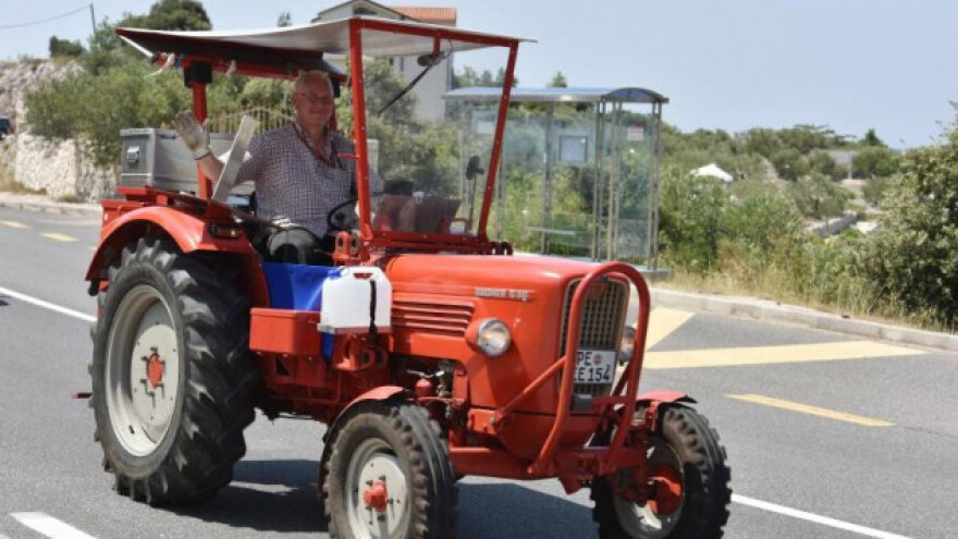 Na more stigao traktorom - iz Njemačke!