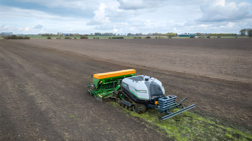 AxSeedov autonomni traktor AgBot obradio 80 hektara u manje od 20 sati