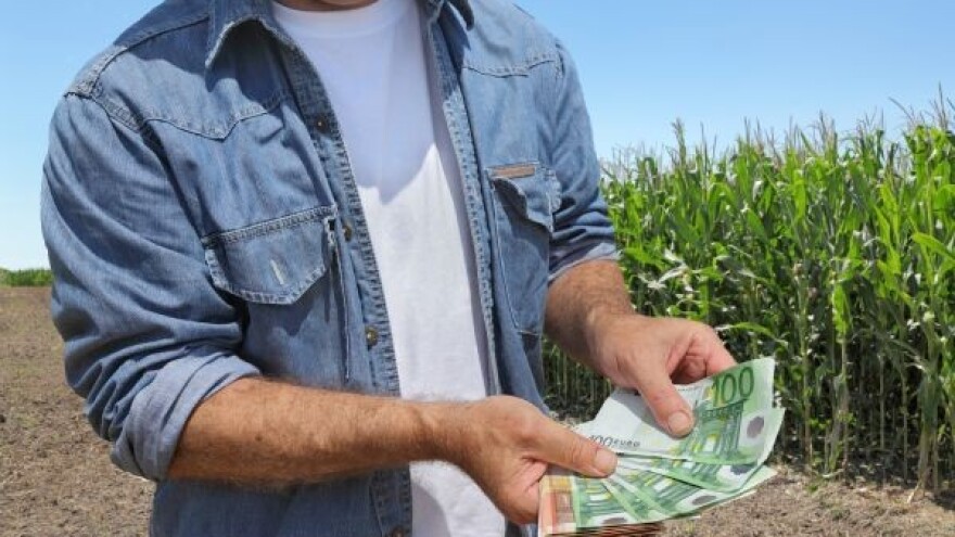 Suficit agrara premašio 600 miliona dolara!