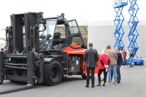 Prvi put na hrvatskom tržištu - viličar Linde E140 s litij-ionskom baterijom