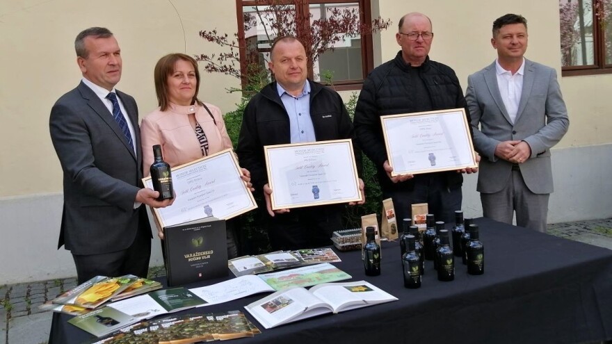 Bučina ulja OPG-ova Žmegač, Štorga i Šipek okićena zlatom u Bruxellesu