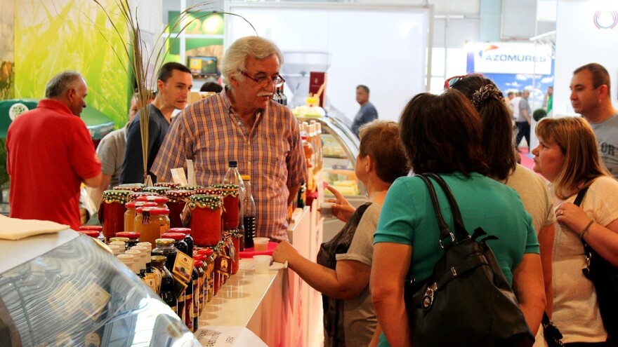 Sajmovi: Onlajn ili uživo - pitanje je sad?