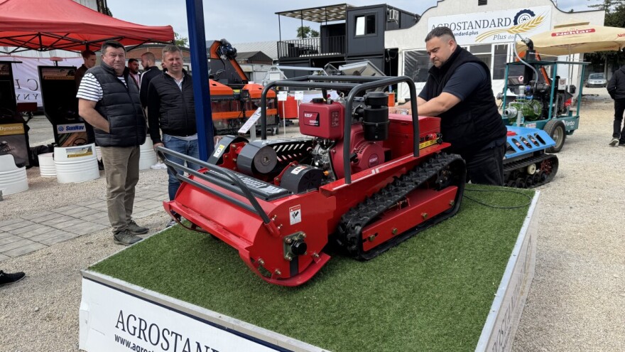 Stiže povoljno rešenje za održavanje voćnjaka i vinograda na većim nagibima