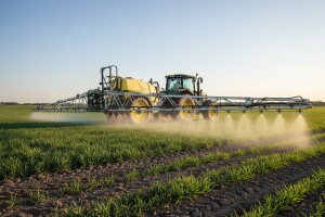 Novost iz Lemkena - Vega priključna prskalica!