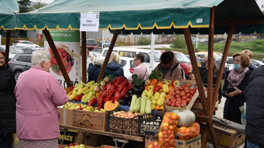 "Visočka zimnica" ponudila sve za pripremu različitih turšija