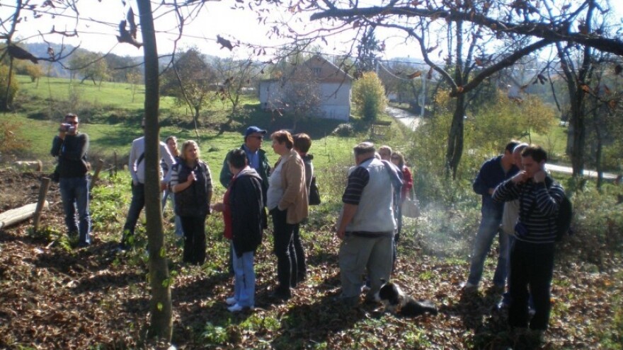 Mi ovdje ne živimo po kazni - već dobrovoljno!