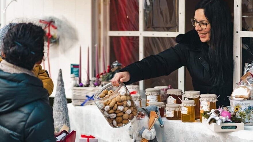 Med i slastice obitelji Marušić: Budite oprezni, mogli bi se zaljubiti u pčelice kao i mi