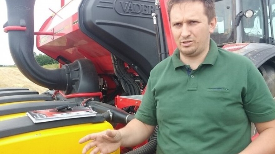 Vaderstad Tempo upucava sjeme u tlo!