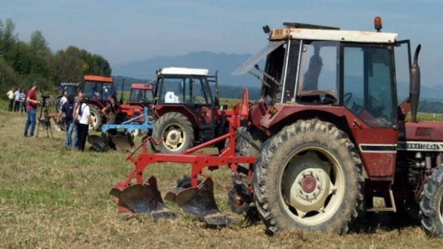 Zašto se nekada oralo i po tri puta pred sjetvu?