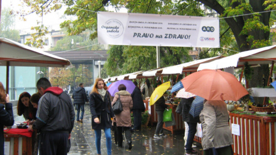 Heljdino brašno, med i povrće na Organskoj suboti