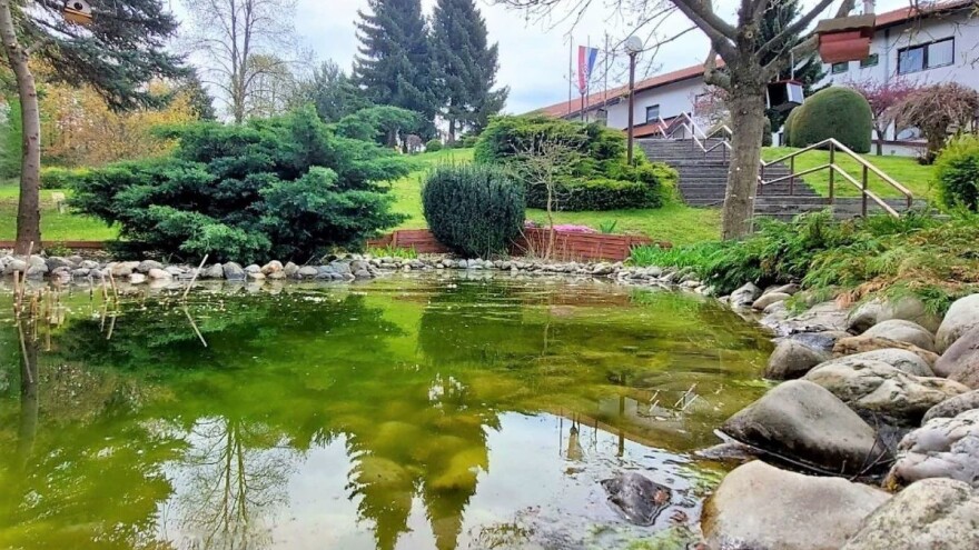 Učenici sami uređuju i oplemenjuju okoliš - stigla i druga titula za najljepši školski vrt