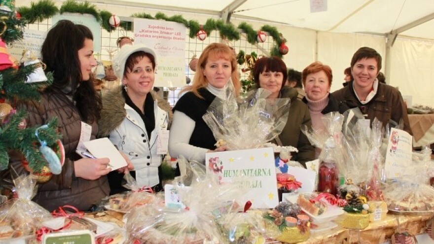 Božićni sajam u Otočcu