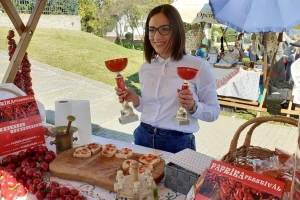 "Najbolje paprike na kugli zemaljskoj" proizveli OPG-i Slađane Ferenc i Jozsefa Kelemena