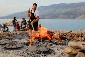 Paška ovca od glave do repa: Više od 80 tradicionalnih jela na manifestaciji MarsOvca