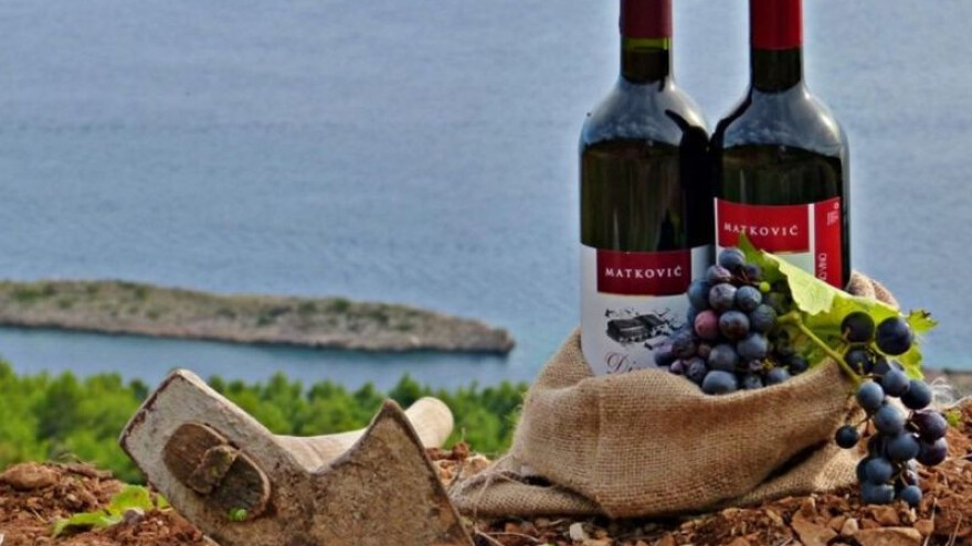 Vinoljupci dovode Pelješac u Zagreb na vinsku kušaonicu