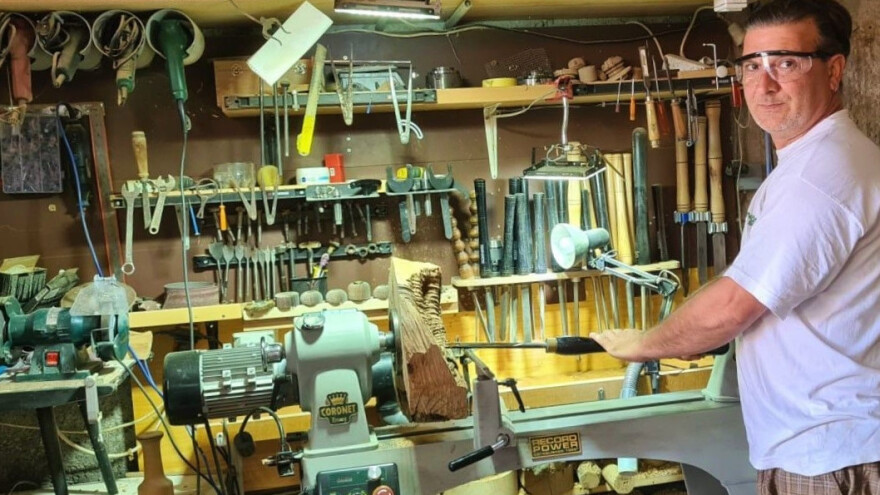 Unikatni proizvodi Pere Eterovića: Želim istaknuti ljepotu i sirovost svetog drva masline