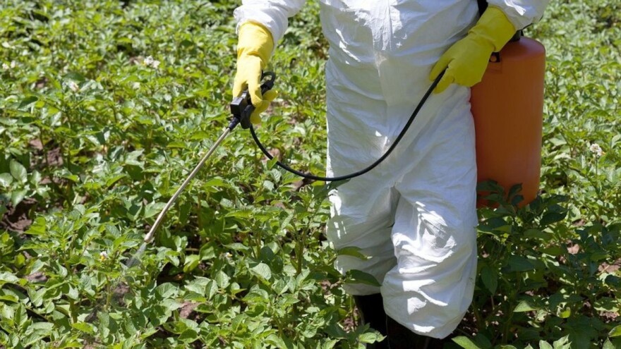 Koje aktivne materije su zabranjene u domaćim sredstvima za zaštitu bilja?
