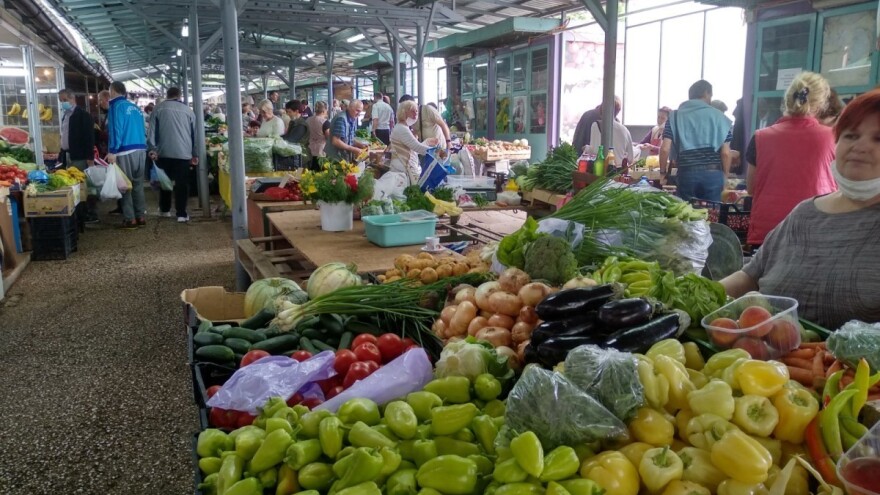 Skuplje mineralno đubrivo, povrće, junetina - rezultat uvezene inflacije?