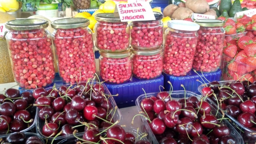 Pijaca sve skuplja: Med i orasi "zakucali" s cijenama