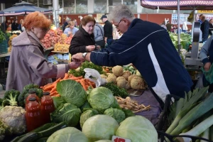 Fiskalizacija za nakupce, ali ne i proizvođače na pijacama?