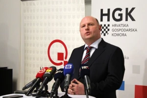 Petrokemija ima zalihe mineralnih gnojiva prvenstveno fokusirane za hrvatsko tržište