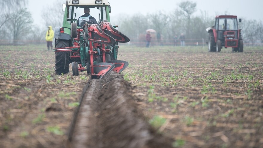 Izbacivanje oranja - vrijeme je za odlaganje pluga?