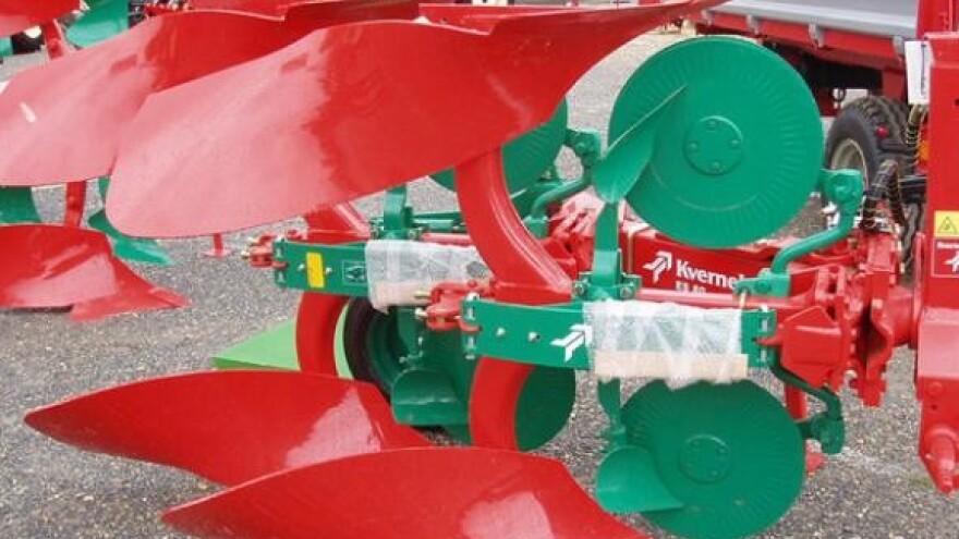 Pad prodaje poljodjelske mehanizacije