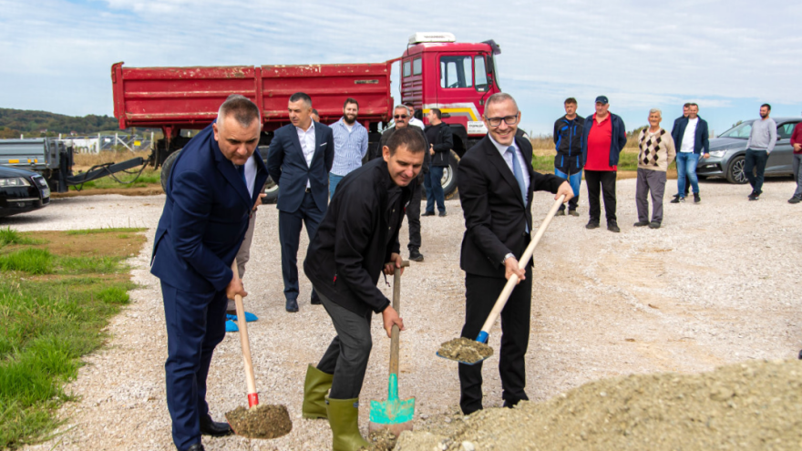 Mašta postaje realnost: Farmeri započeli radove na izgradnji svoje mljekare