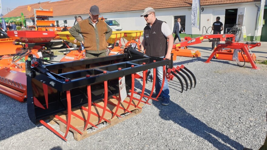 POD izradio vlastitu korpu za stajski gnoj - čvrsta, stabilna i povoljna!