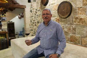 Miro Ćorić: Uz naša vina nudimo i domaću hranu, stranci obožavaju naše zelje