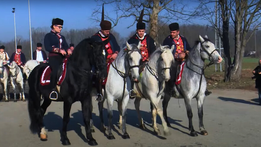Počela pokladna jahanja - na ulicama Velike Kopanice 70-ak jahača iz cijele Slavonije