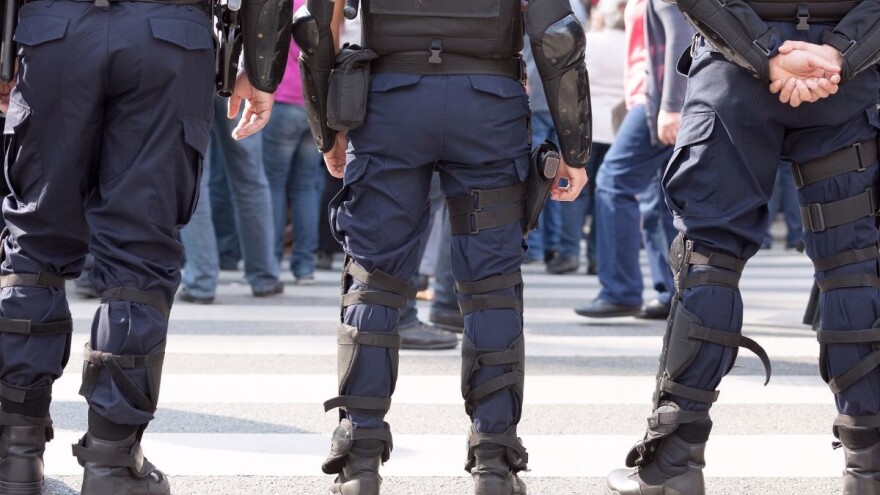 Fizički napali stočara i obitelj, masovnu tučnjavu pucanjem u zrak zaustavila policija