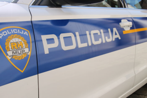 64-godišnjak podlegao ozljedama zadobivenim u prevrtanju traktora