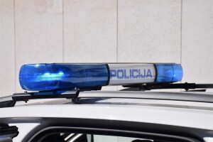 Ozlijeđene dvije osobe u sudaru traktora i teretnog automobila