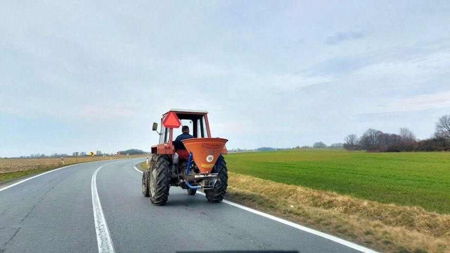 U saobraćaju je najopasniji neosvijetljeni traktor, ali i prljavi točkovi